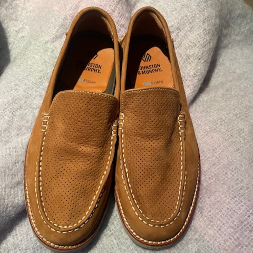 Johnston & Murphy Mens Sz 8 MED UPTON Perforated Venetian Slip-On Loafer